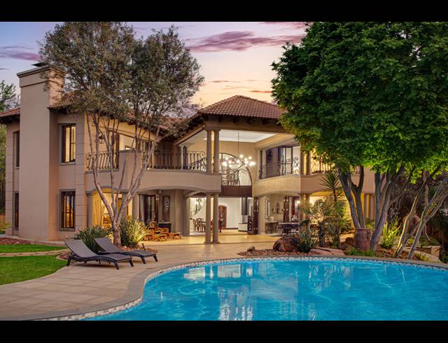 6 BEDROOM HOUSE FOR SALE IN DAINFERN VALLEY ESTATE